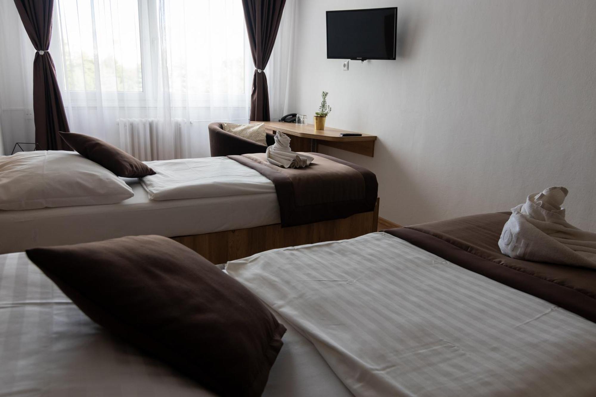 Hotel Akademia Kosice Exterior photo