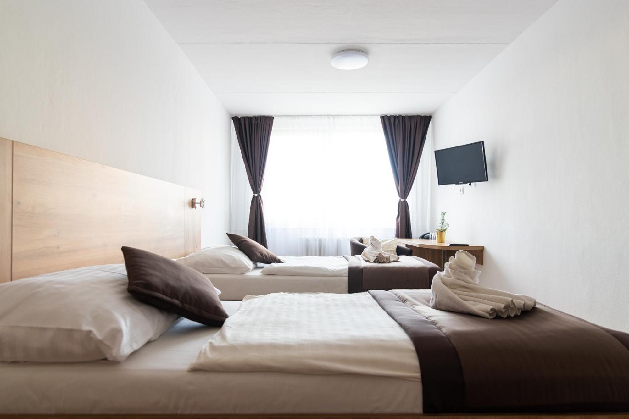 Hotel Akademia Kosice Exterior photo